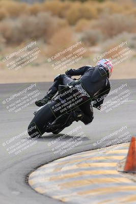 media/Dec-17-2022-SoCal Trackdays (Sat) [[224abd9271]]/Turn 10 Backside (120pm)/